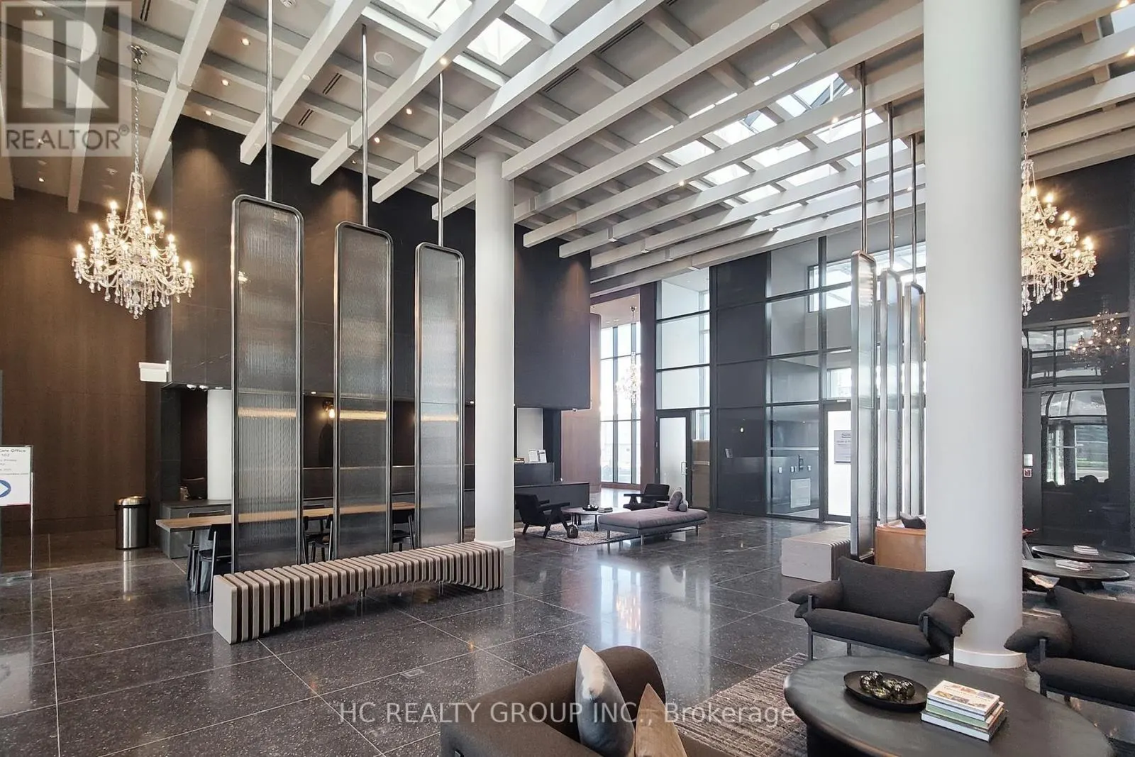 3816 - 28 INTERCHANGE WAY