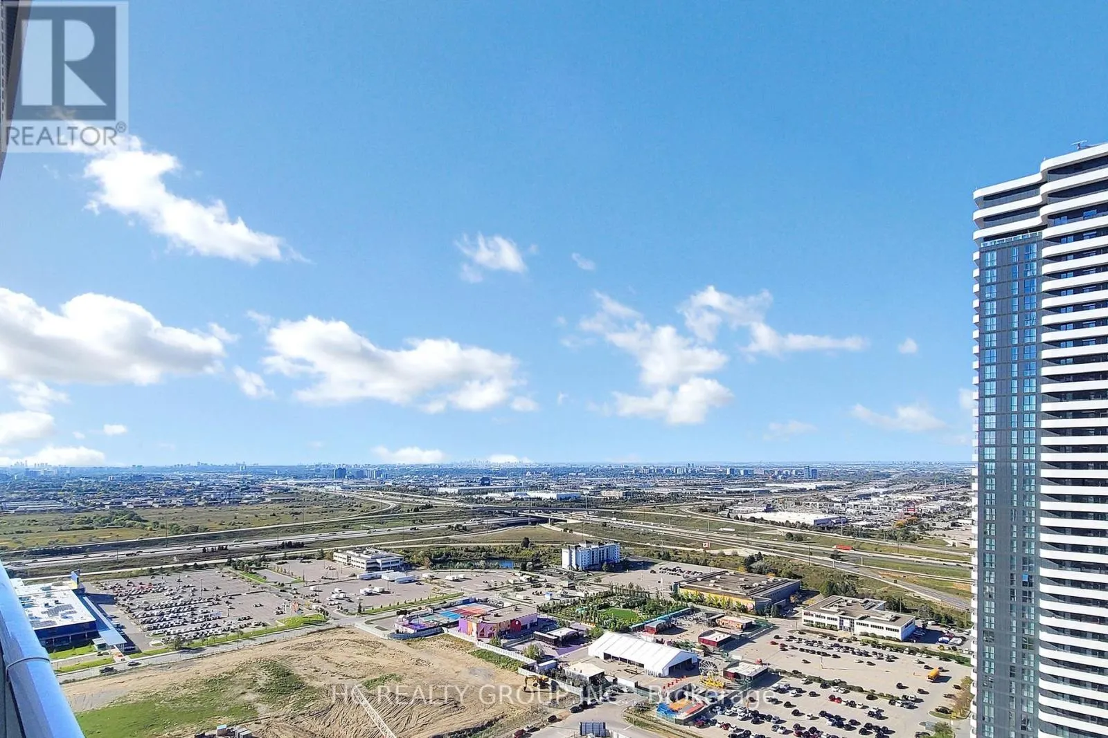 3816 - 28 INTERCHANGE WAY