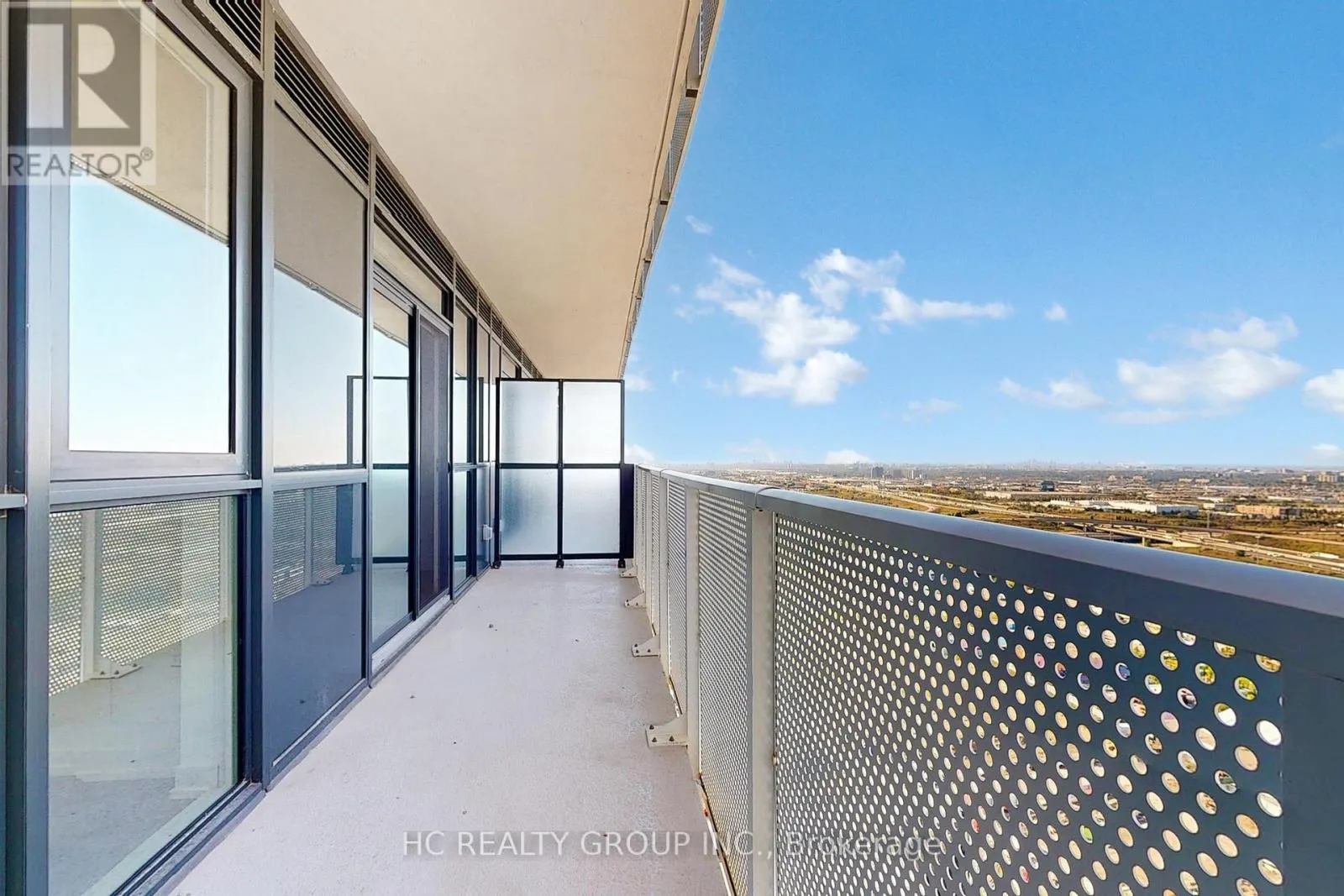 3816 - 28 INTERCHANGE WAY