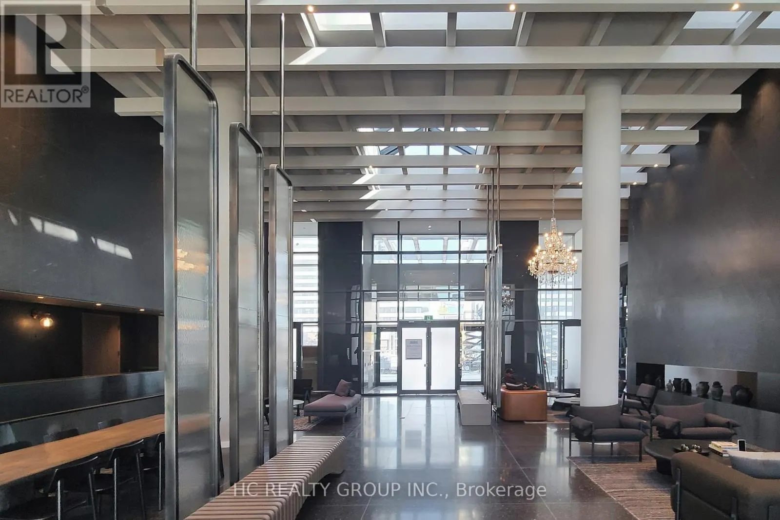 3816 - 28 INTERCHANGE WAY