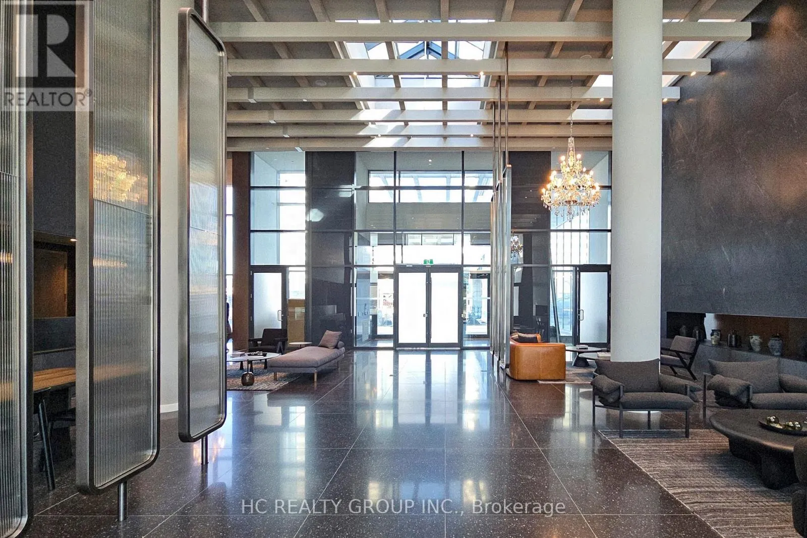 3816 - 28 INTERCHANGE WAY
