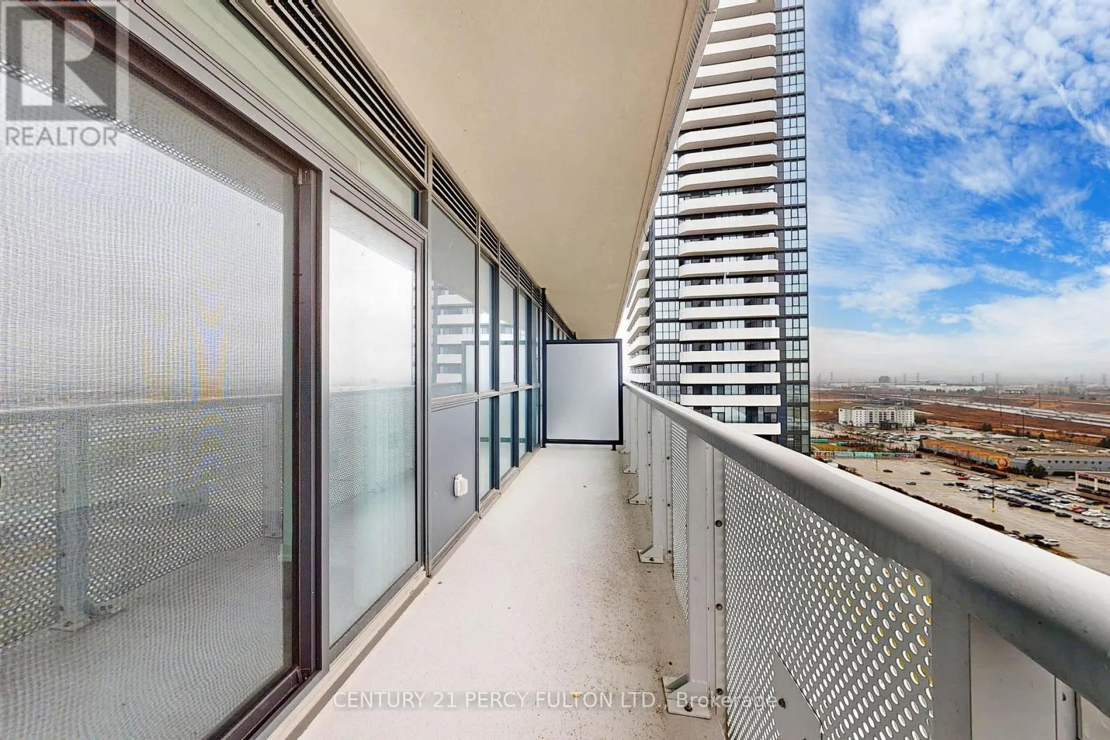 2108 - 225 COMMERCE STREET
