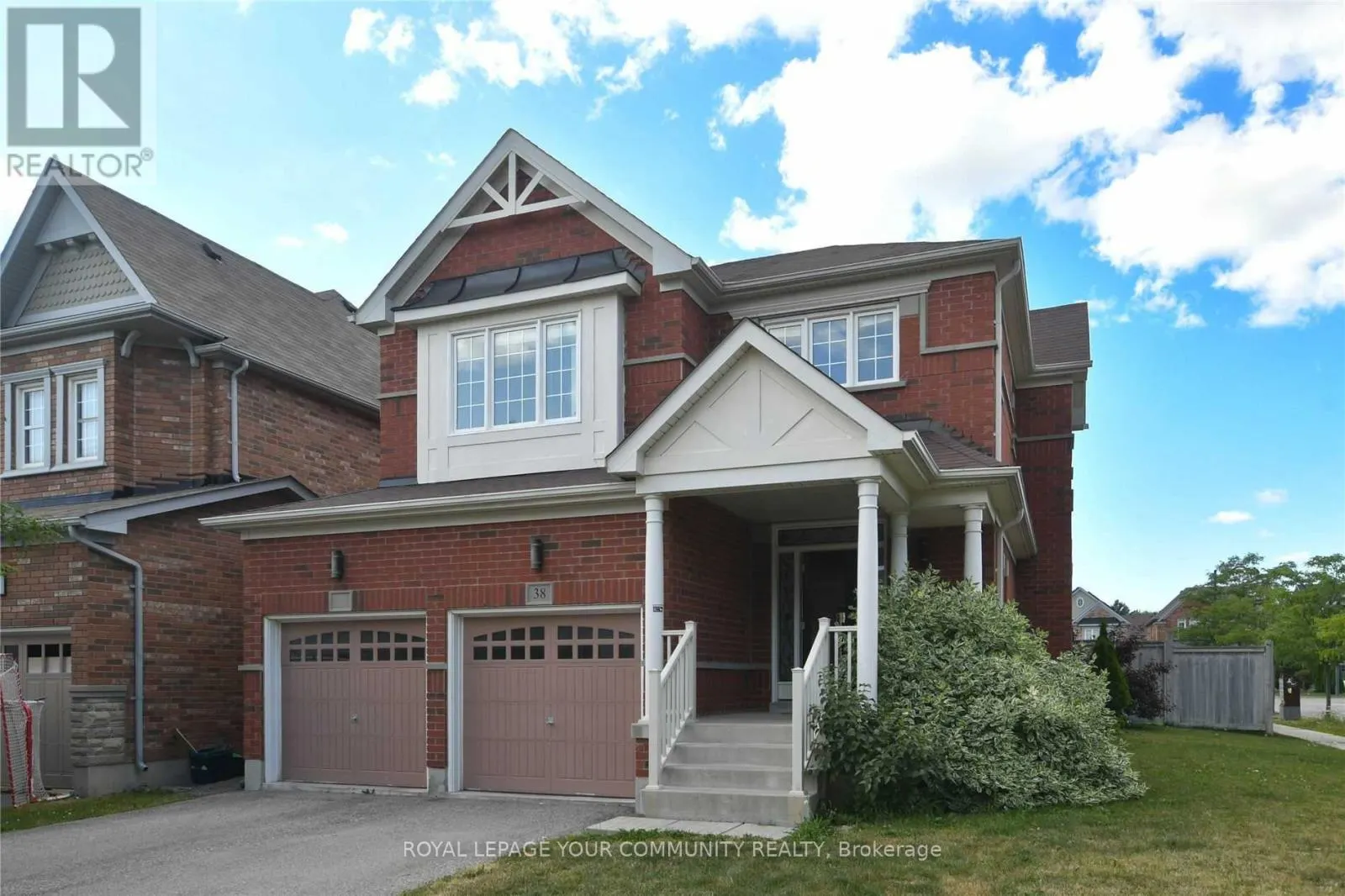 38 GREEN DARNER TRAIL