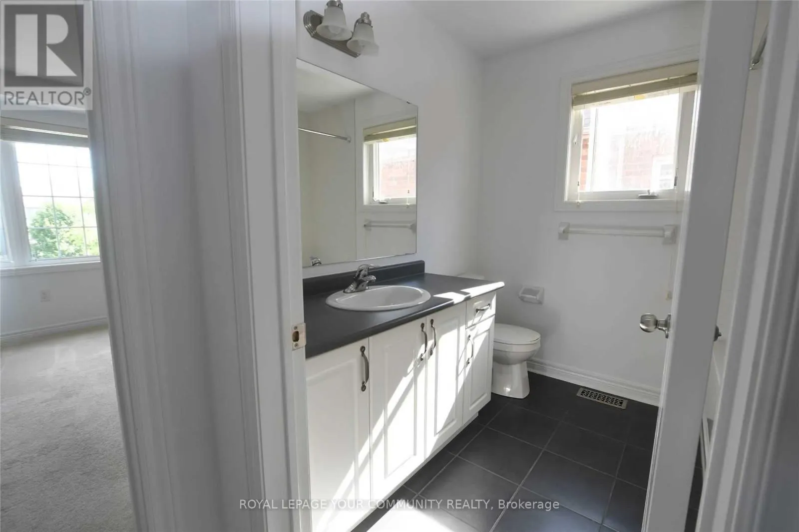 38 GREEN DARNER TRAIL