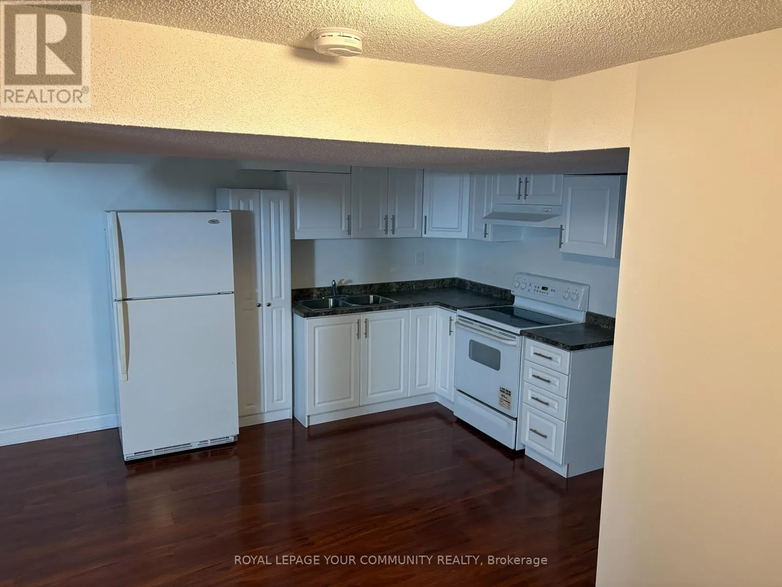 146 HOLLYWOOD HILL CIRCLE