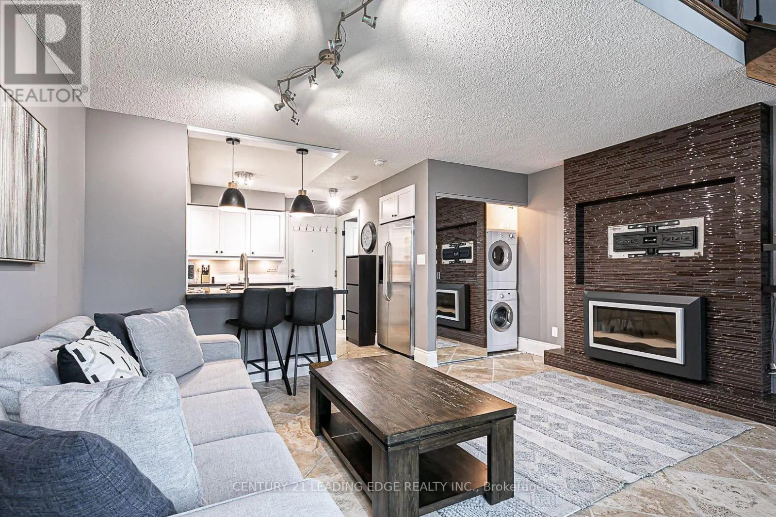 202 - 3 ELLESMERE STREET