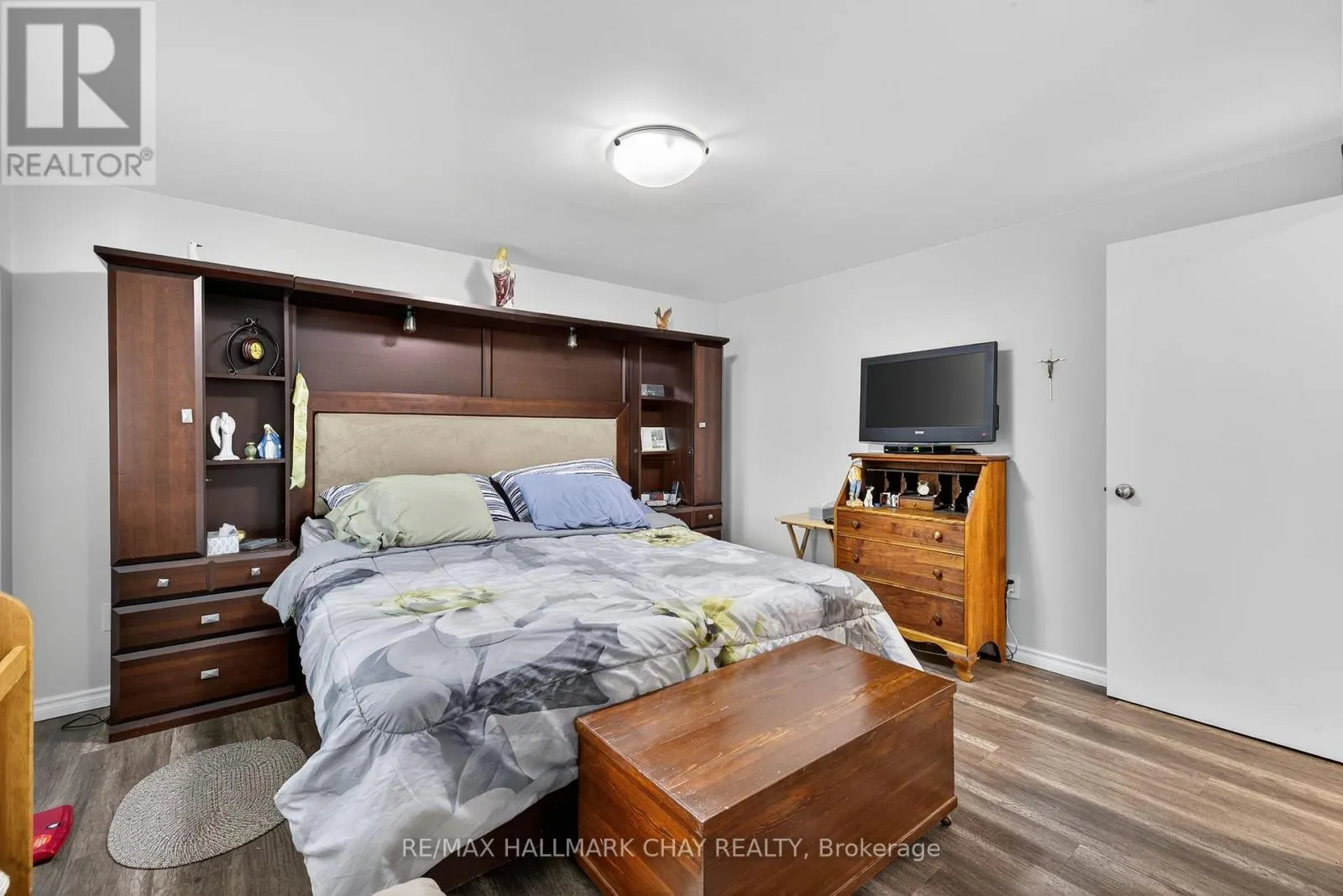 72 TECUMSETH PINES DRIVE