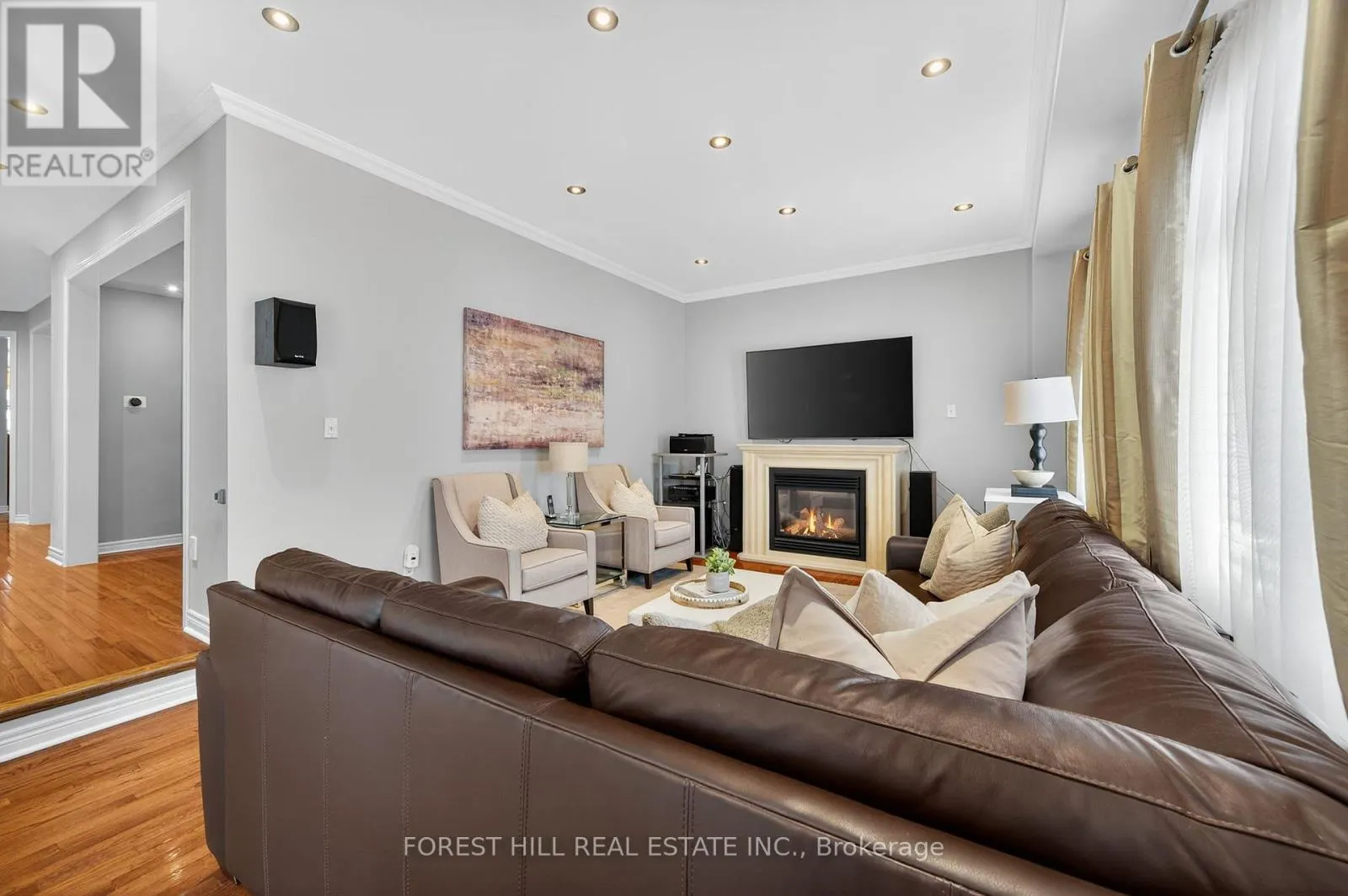 271 AUTUMN HILL BOULEVARD