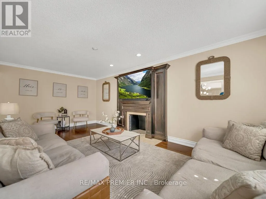 606 BROOKER RIDGE