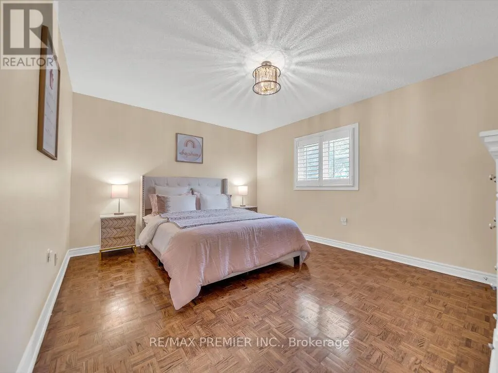 606 BROOKER RIDGE