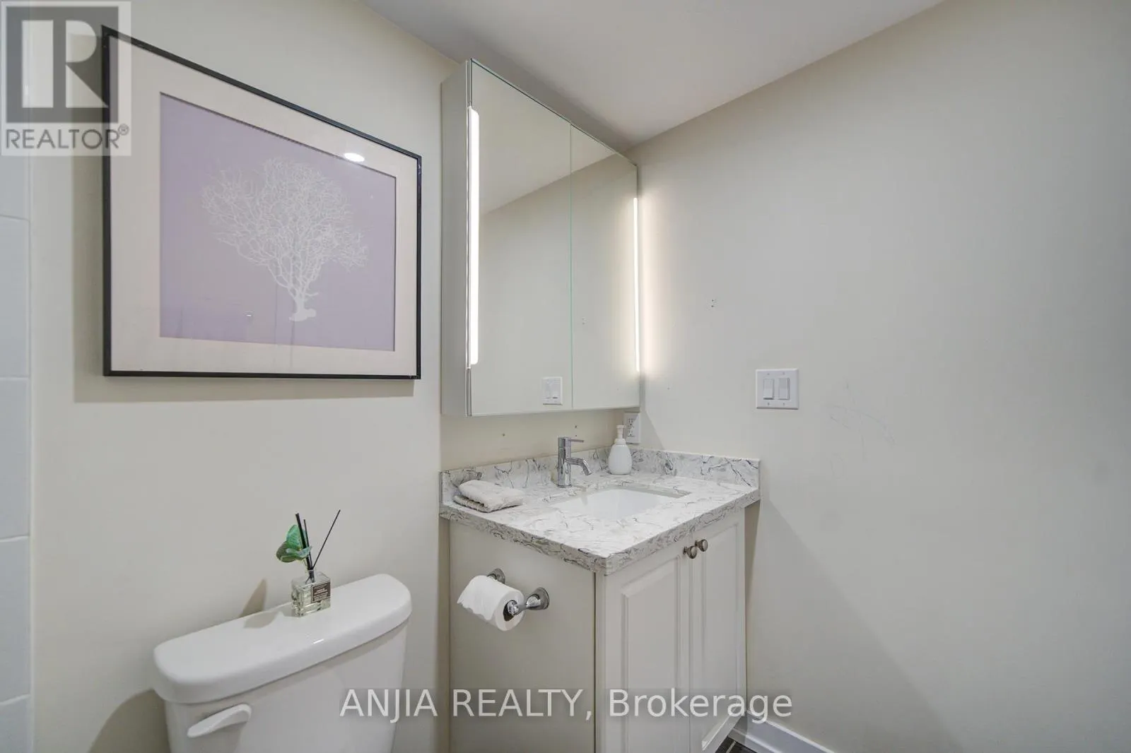 1205 - 11 DUNSHEATH WAY