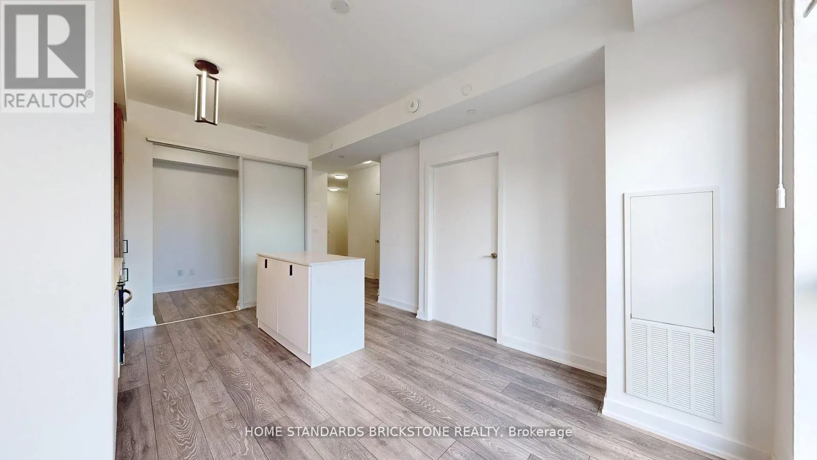 321 - 8888 YONGE STREET