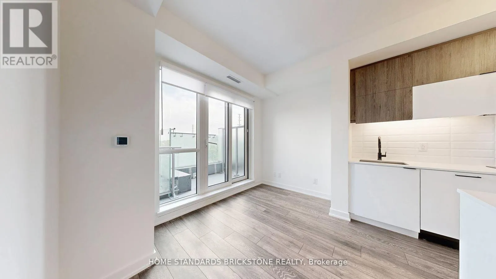 321 - 8888 YONGE STREET