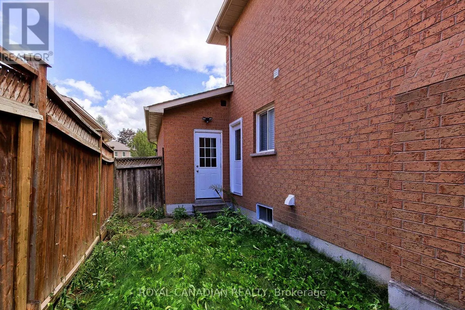 175 RHODES CIRCLE