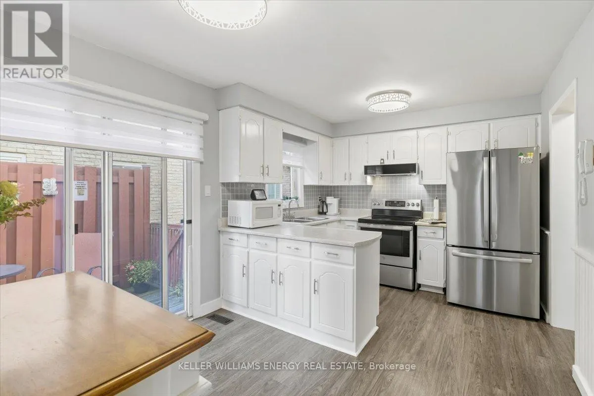 95 DELMARK BOULEVARD