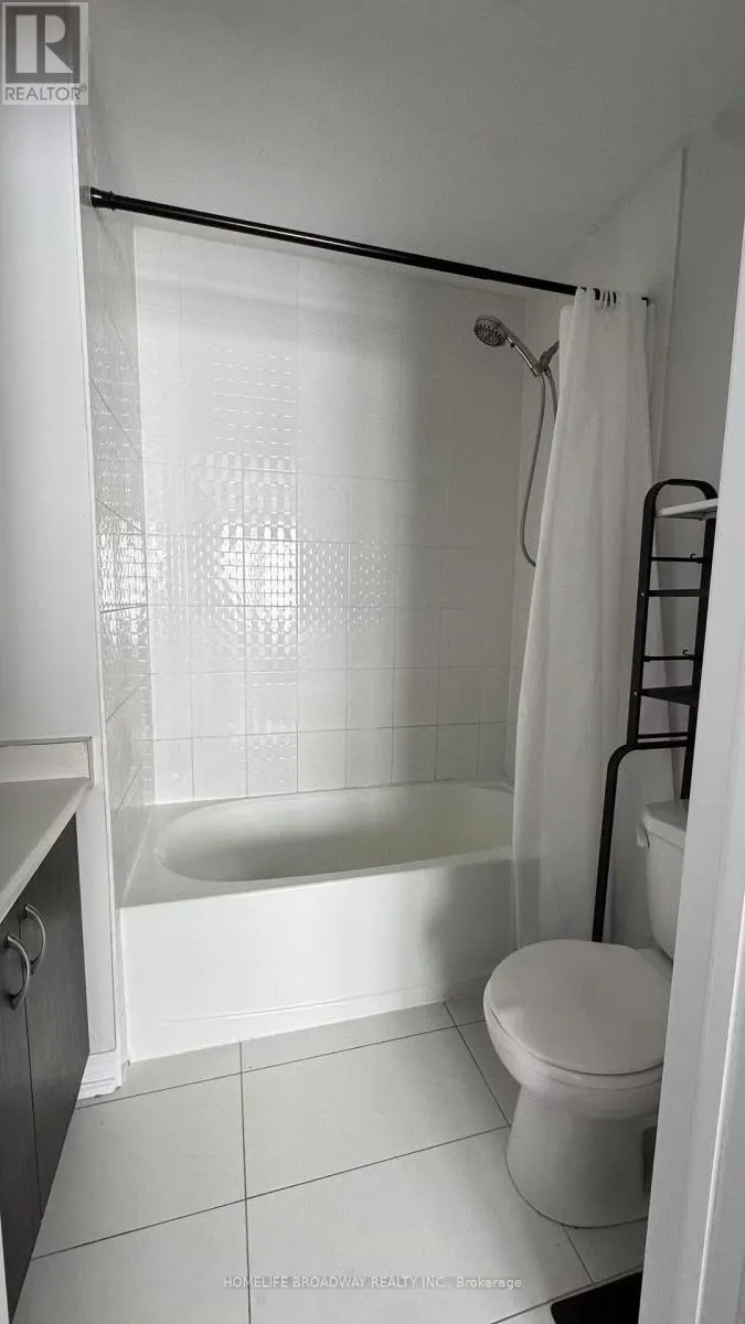 (COACH HOUSE) - 550 WHITES HILL AVENUE
