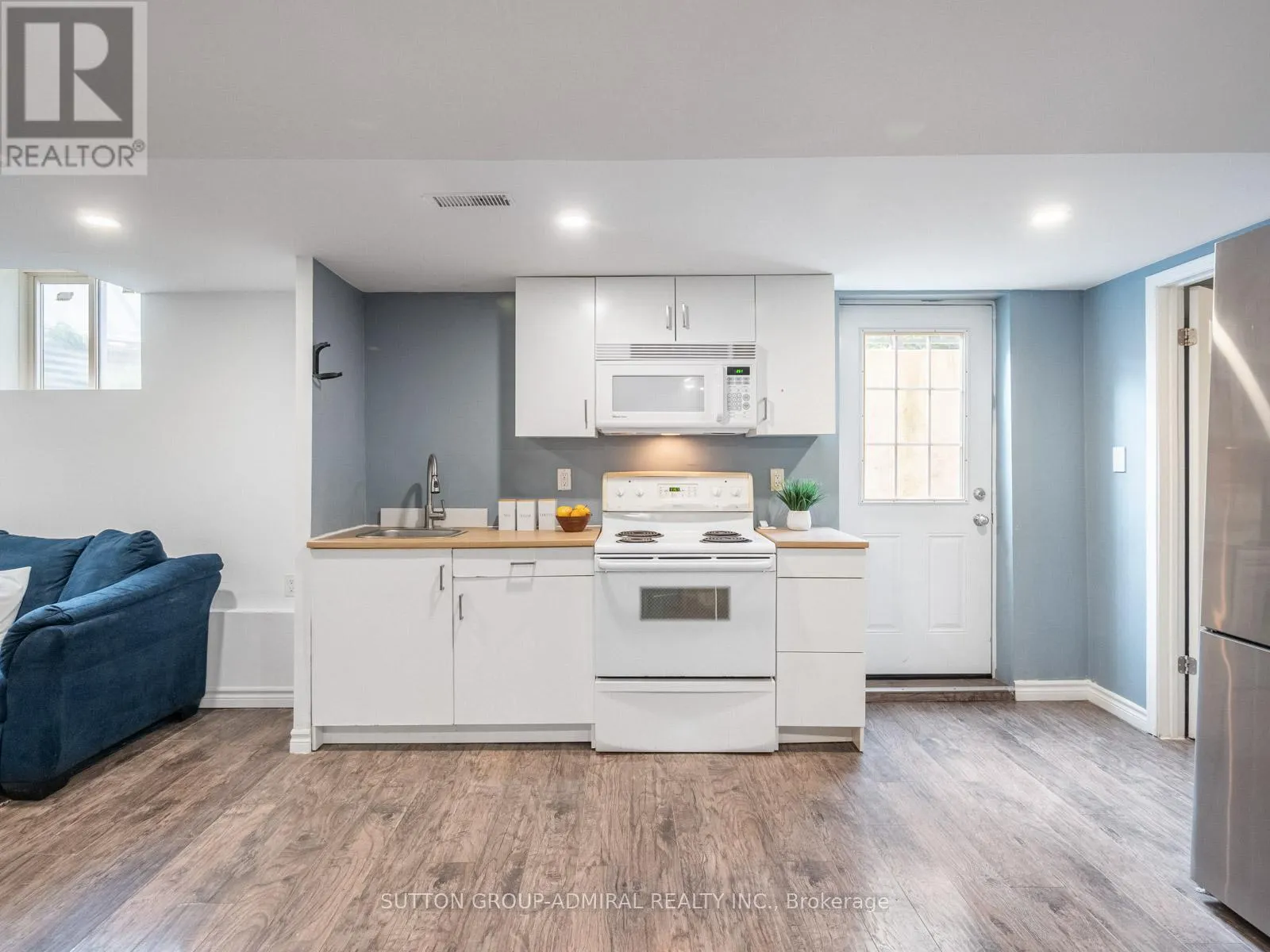 40 BROOKMILL DRIVE