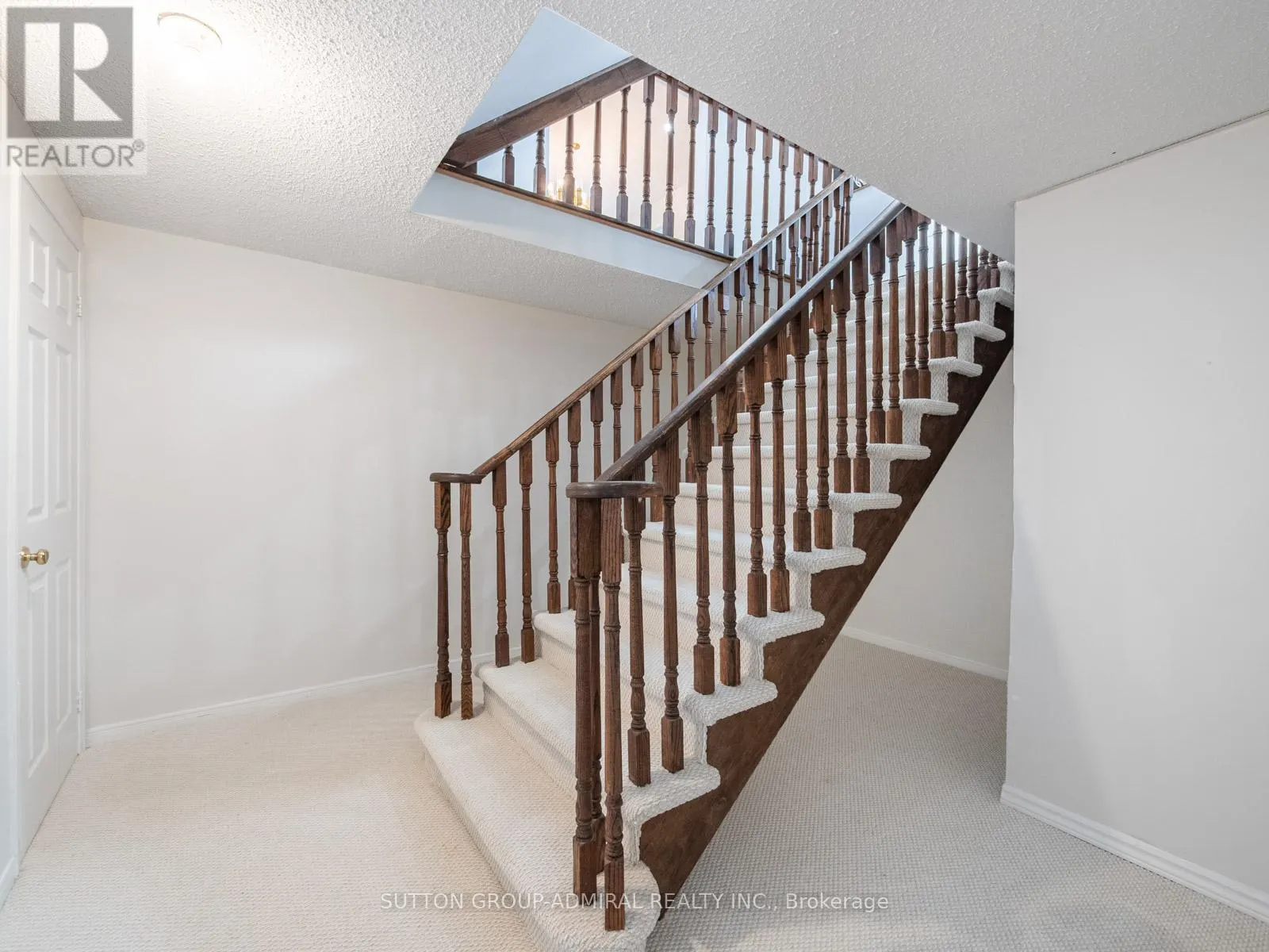 40 BROOKMILL DRIVE