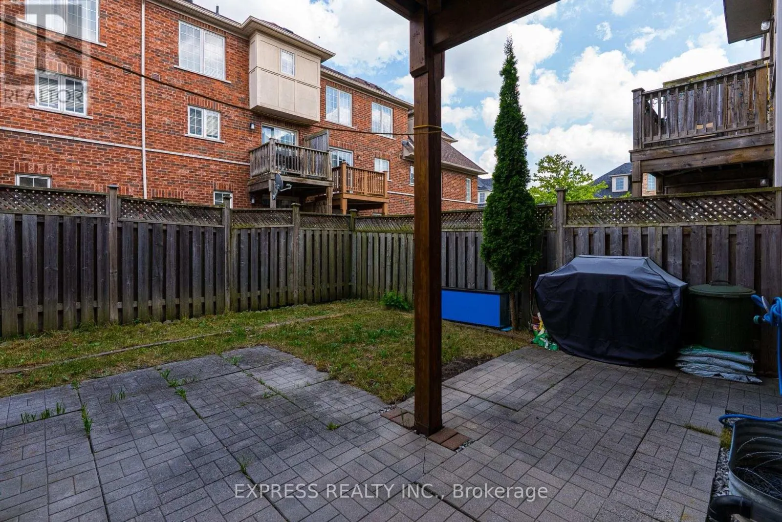 104 PRINCE CHARLES WAY