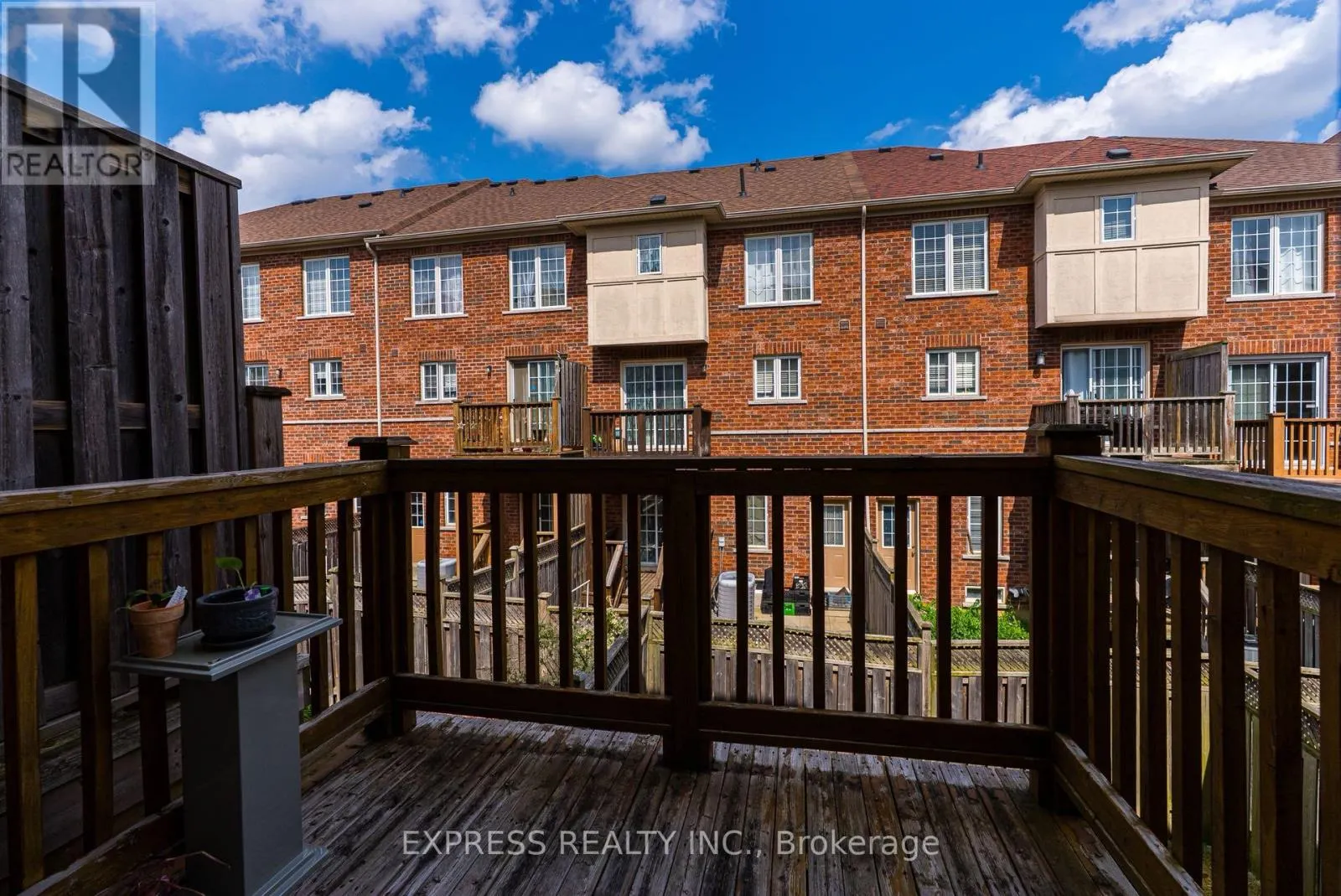 104 PRINCE CHARLES WAY