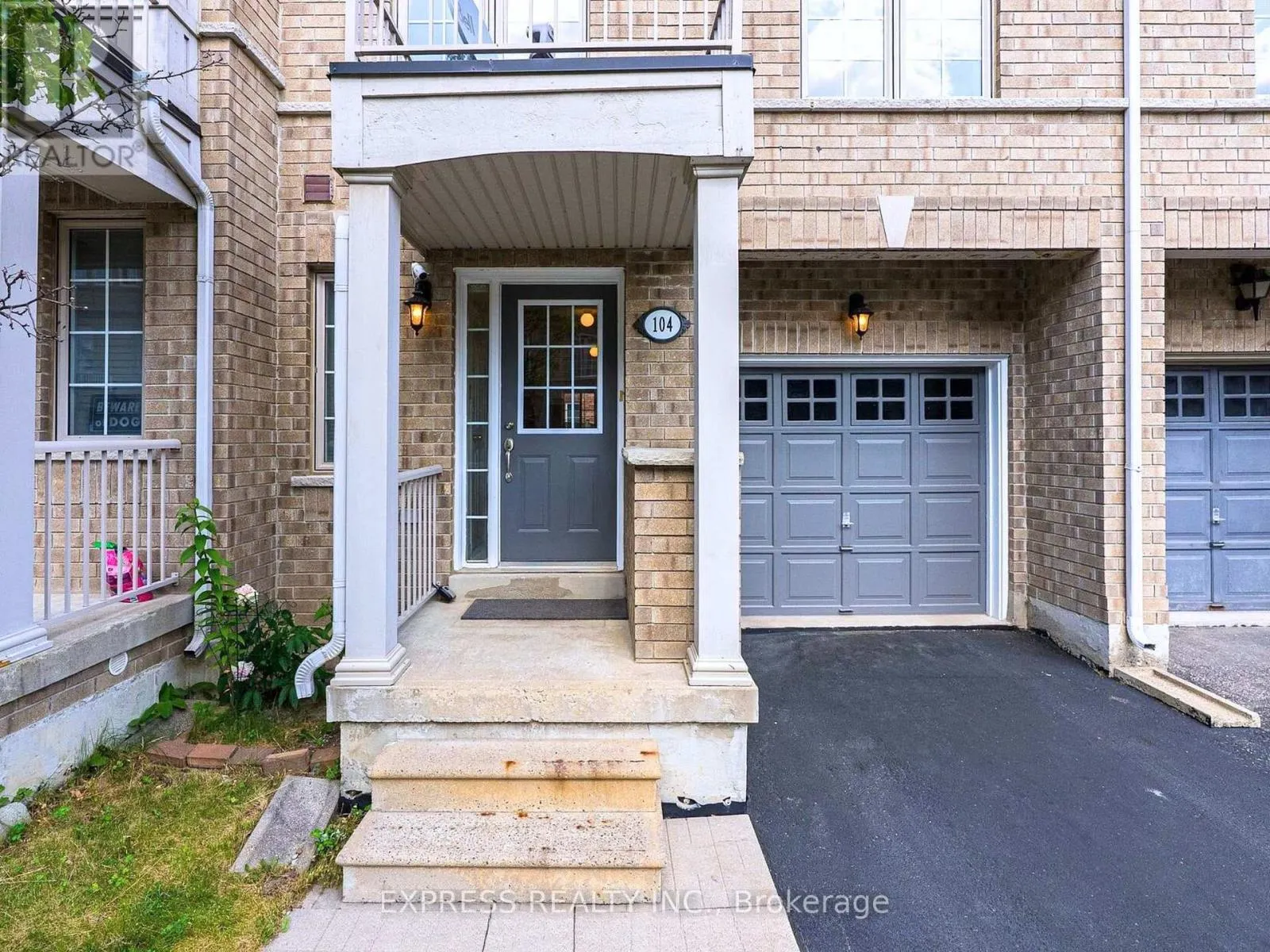 104 PRINCE CHARLES WAY