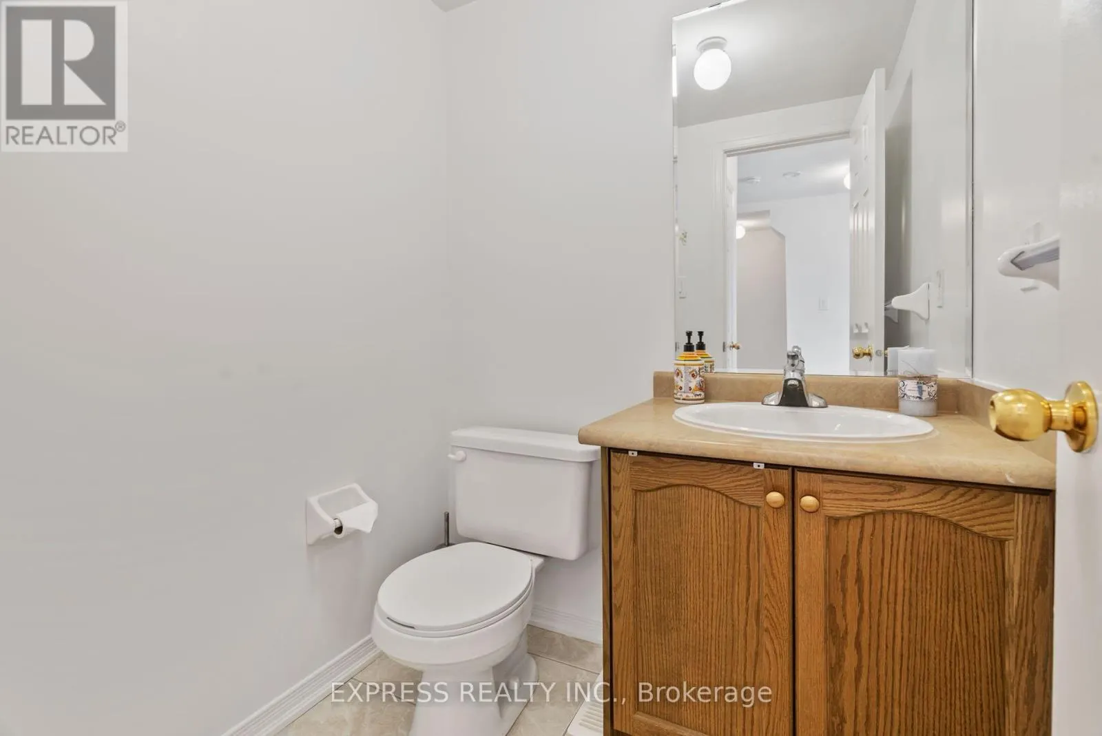 104 PRINCE CHARLES WAY