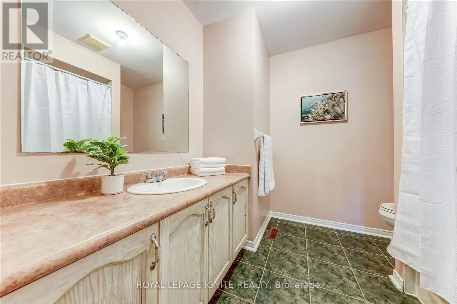 218 SOPHIA ROAD
