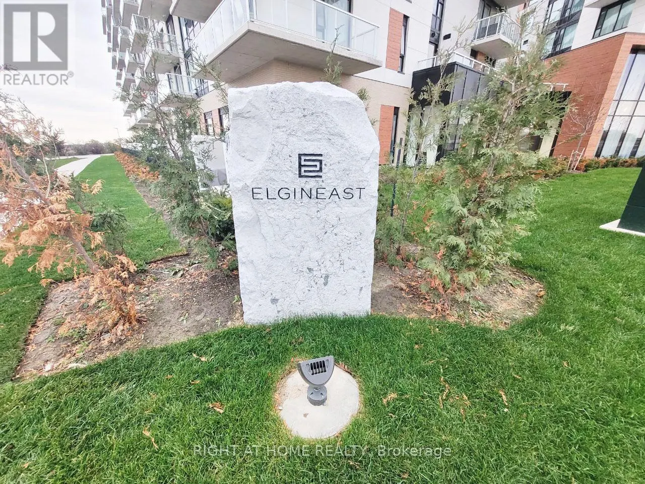1407 - 15 DAVID EYER ROAD