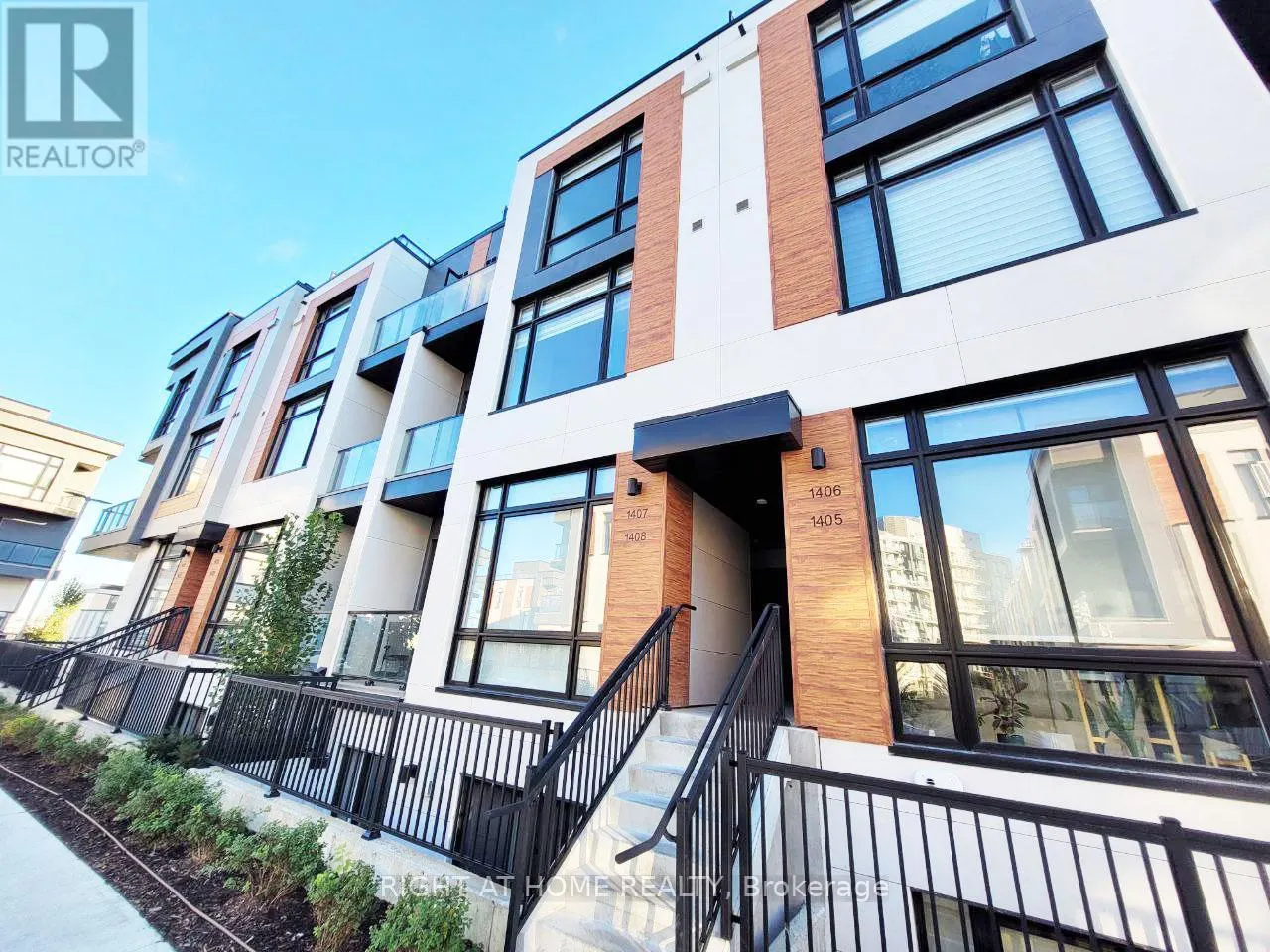 1407 - 15 DAVID EYER ROAD