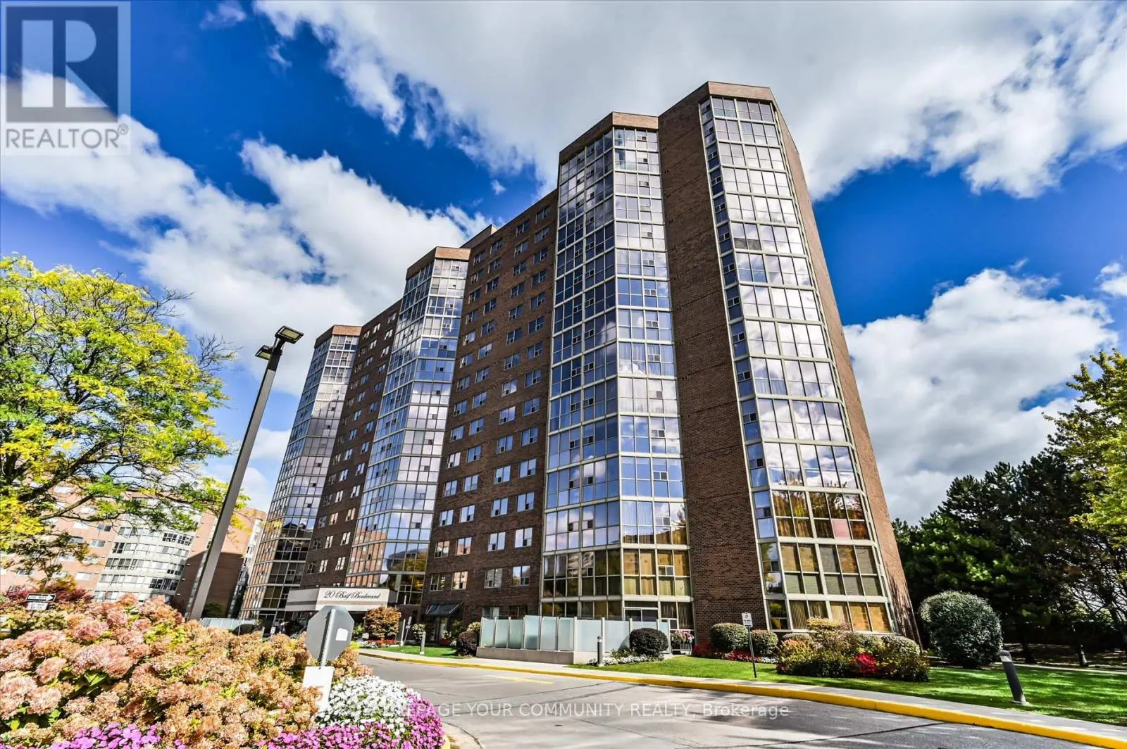 306 - 20 BAIF BOULEVARD