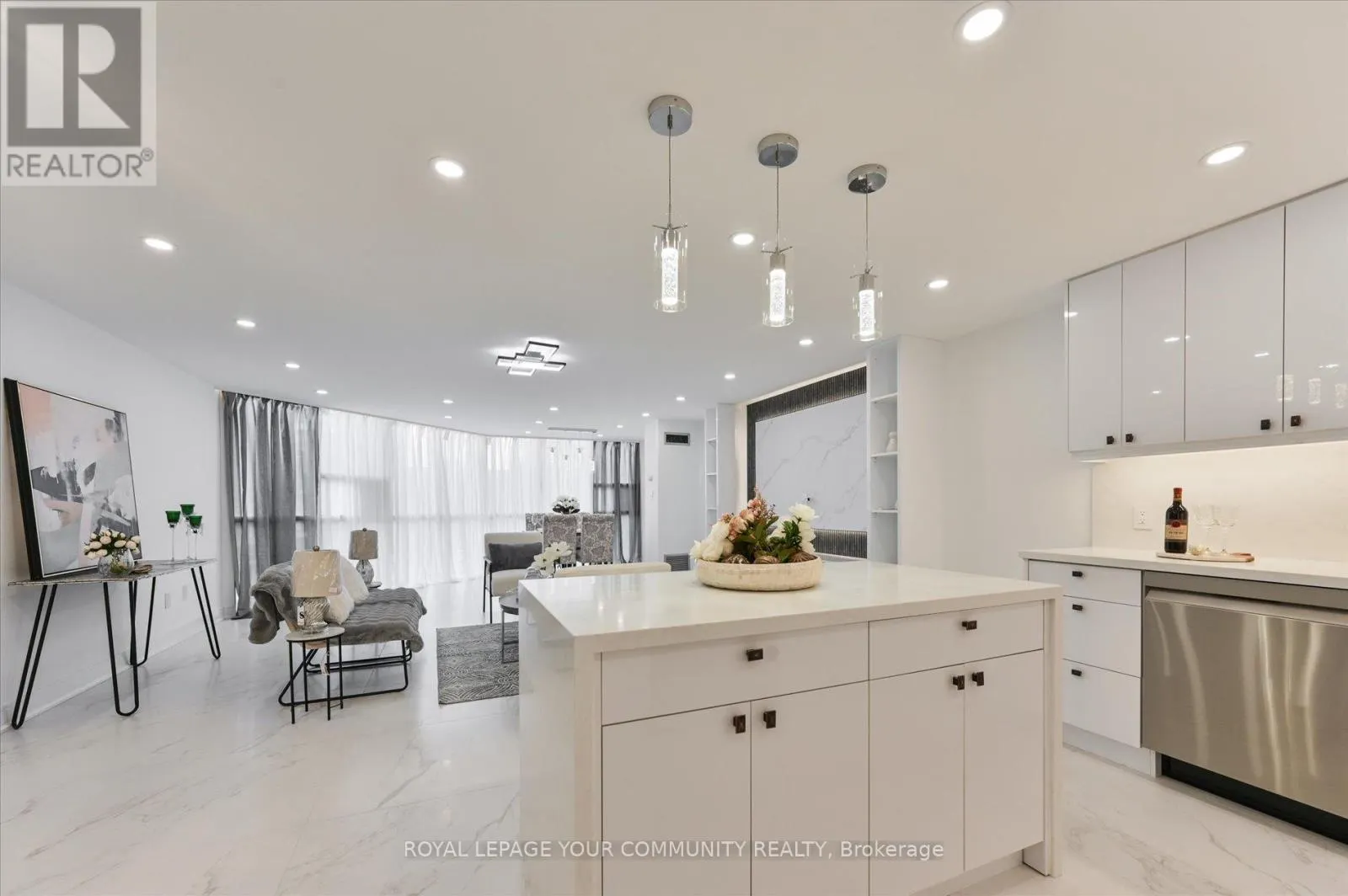 306 - 20 BAIF BOULEVARD