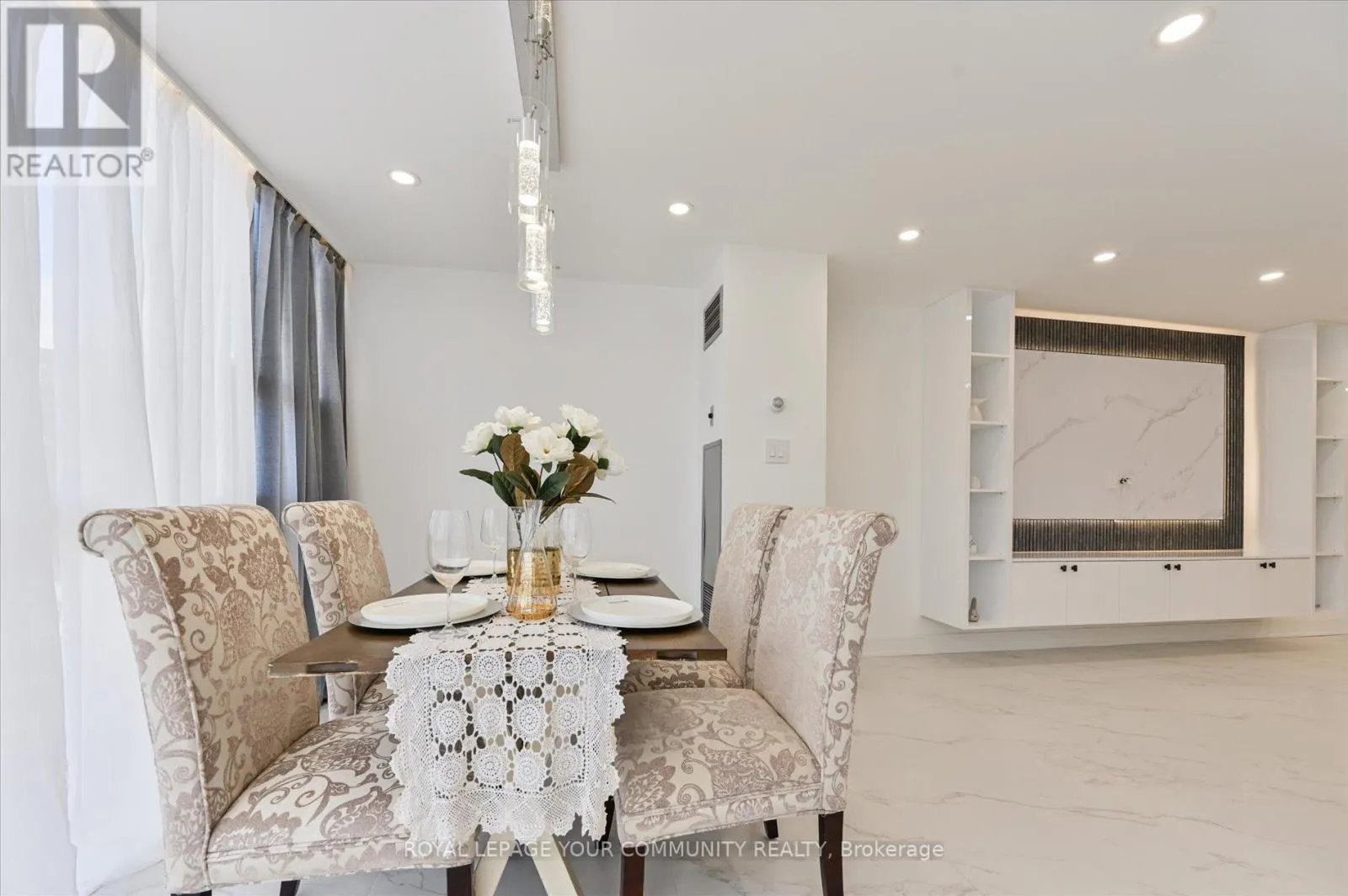 306 - 20 BAIF BOULEVARD
