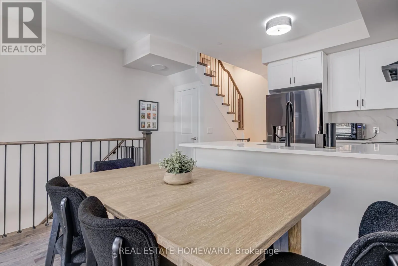 12 - 40 BAYNES WAY