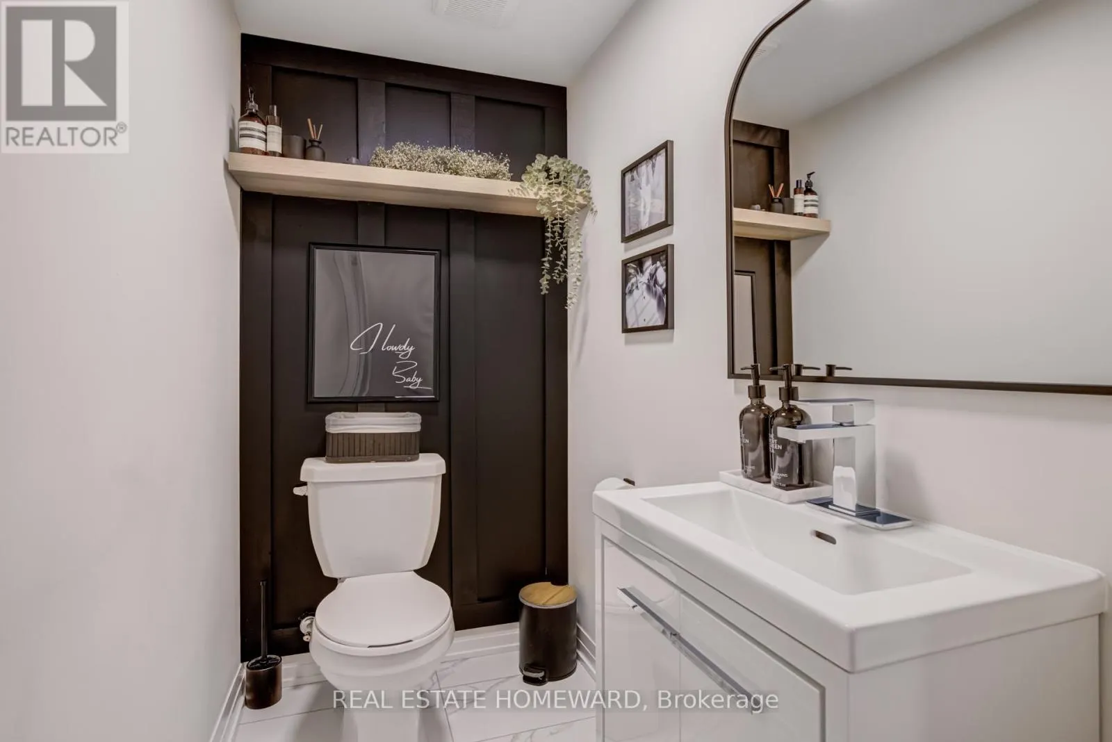 12 - 40 BAYNES WAY