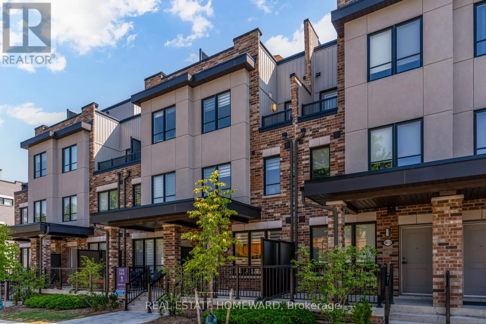 12 - 40 BAYNES WAY