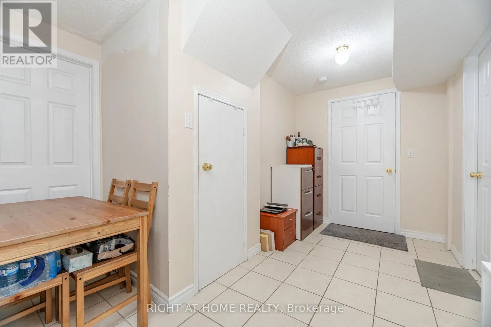 20 ERLA COURT