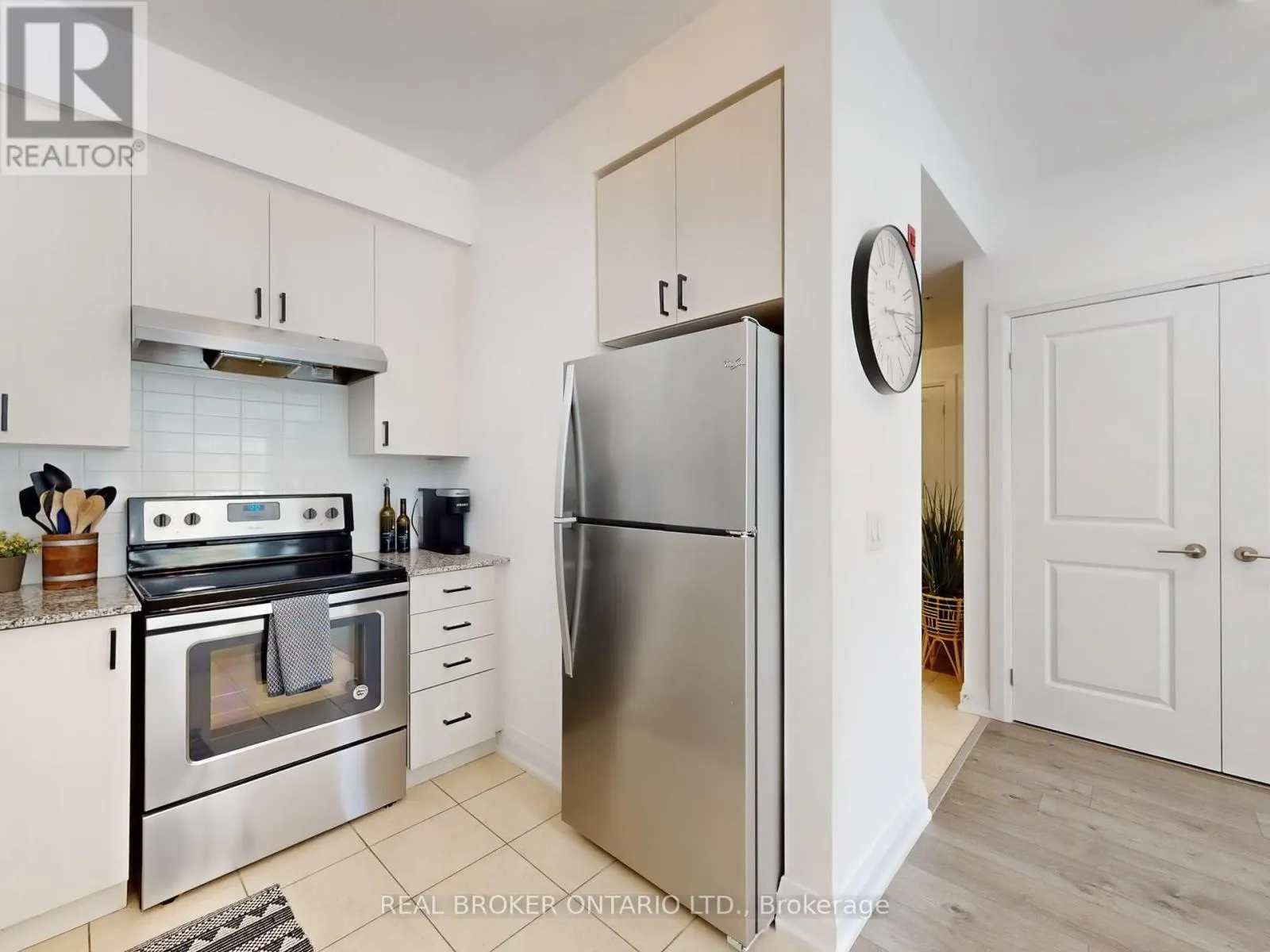 122 - 481 RUPERT AVENUE