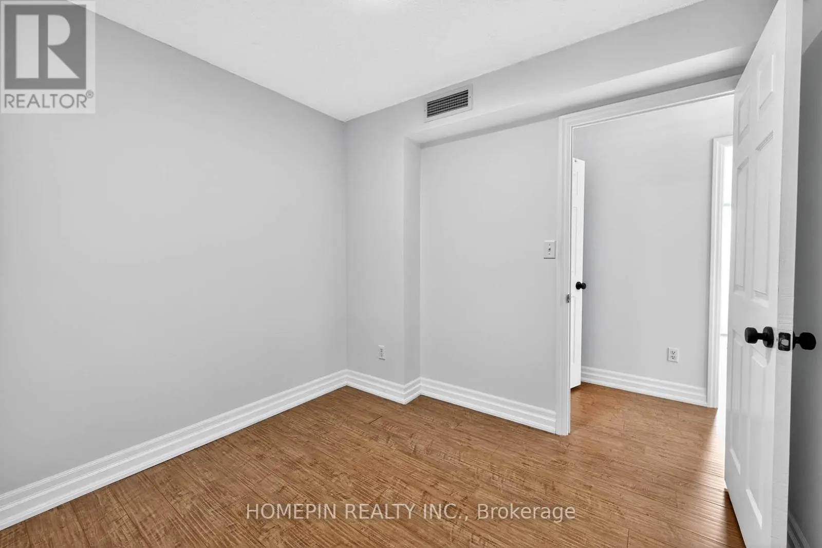 1103 - 39 ONEIDA CRESCENT