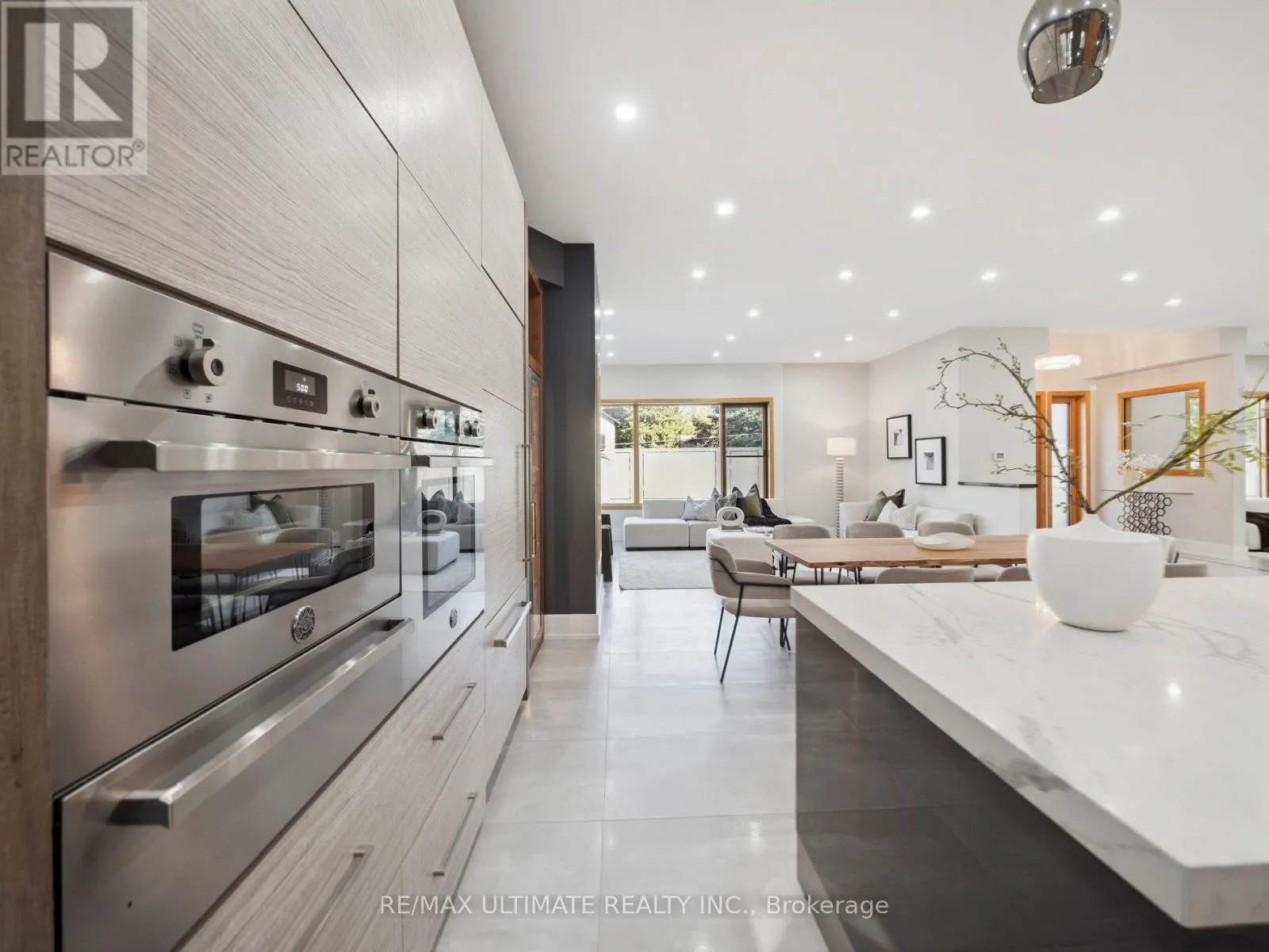 74 LEISURE LANE