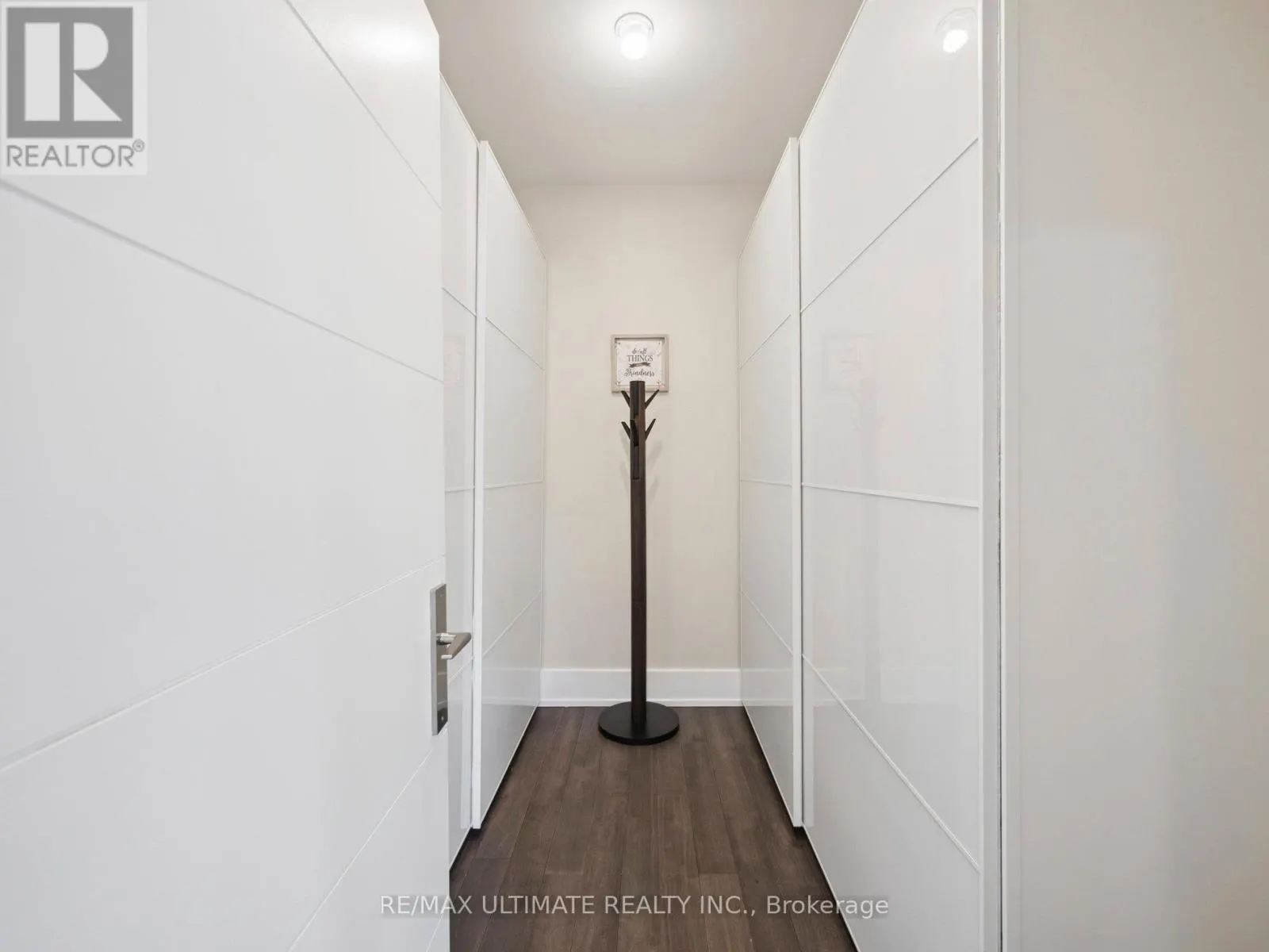 74 LEISURE LANE