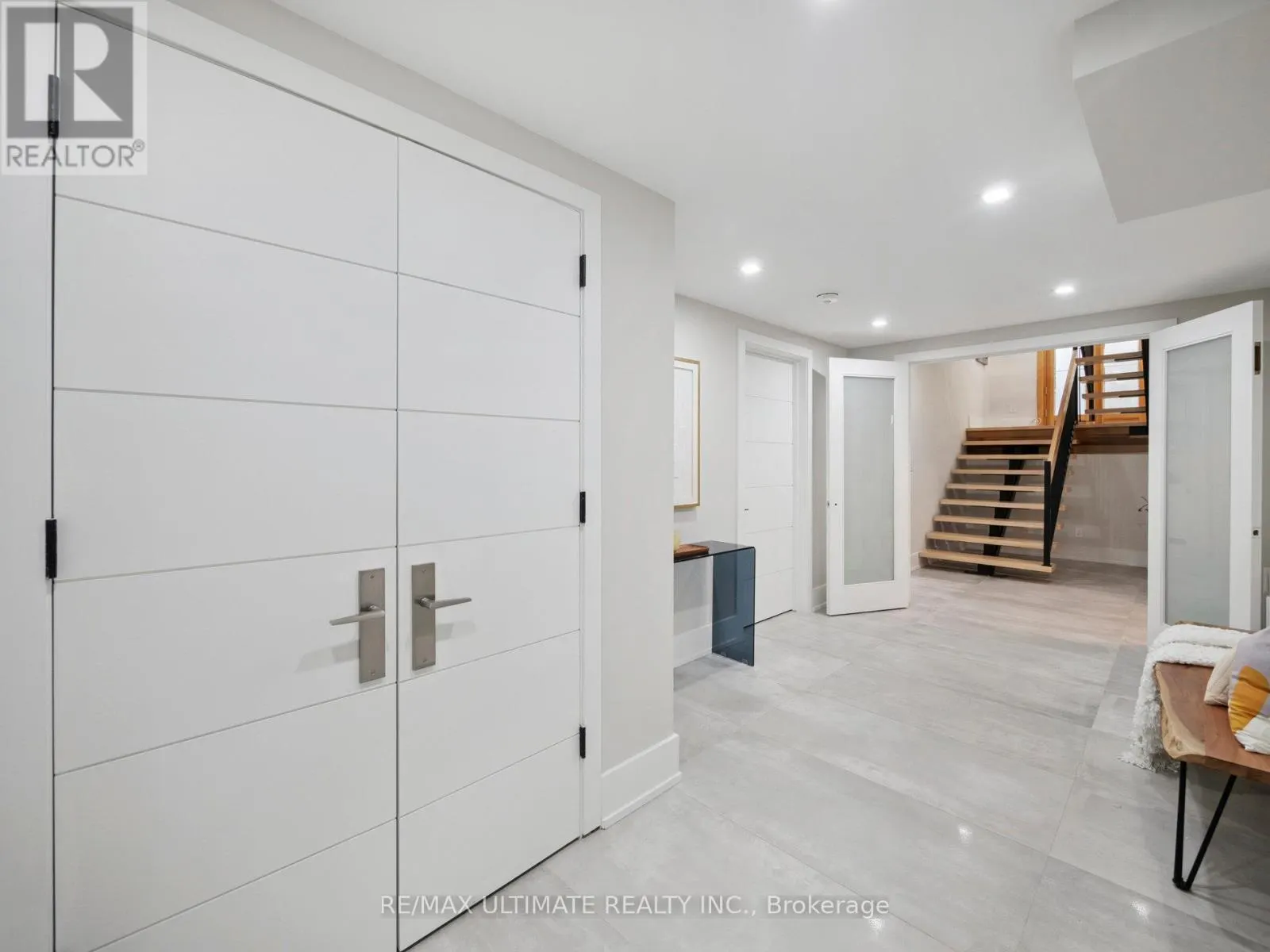 74 LEISURE LANE