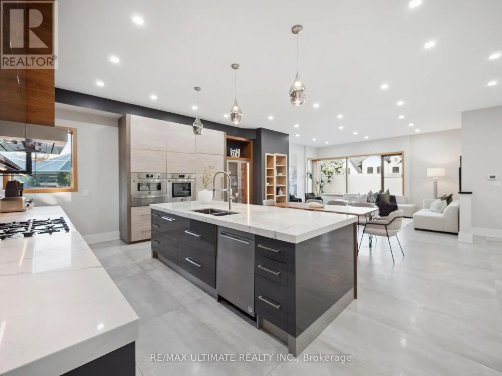 74 LEISURE LANE