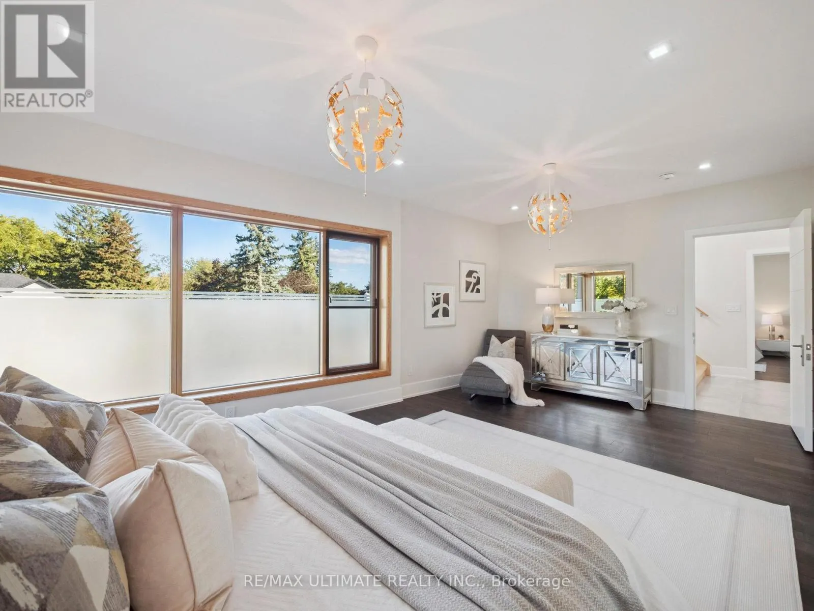 74 LEISURE LANE