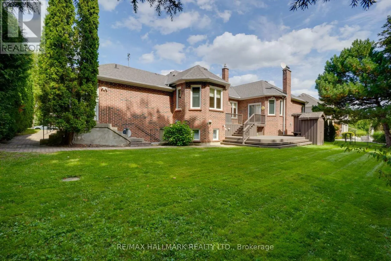 71 WILLOW FARM LANE