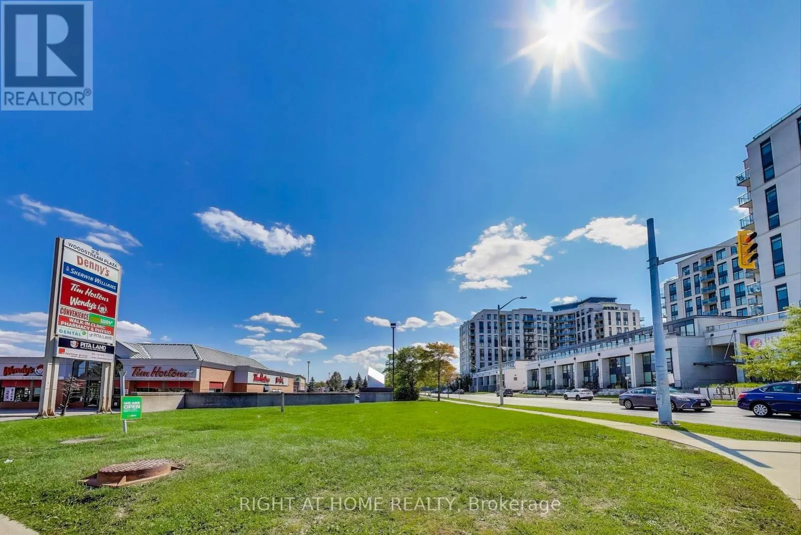 317 - 12 WOODSTREAM BOULEVARD