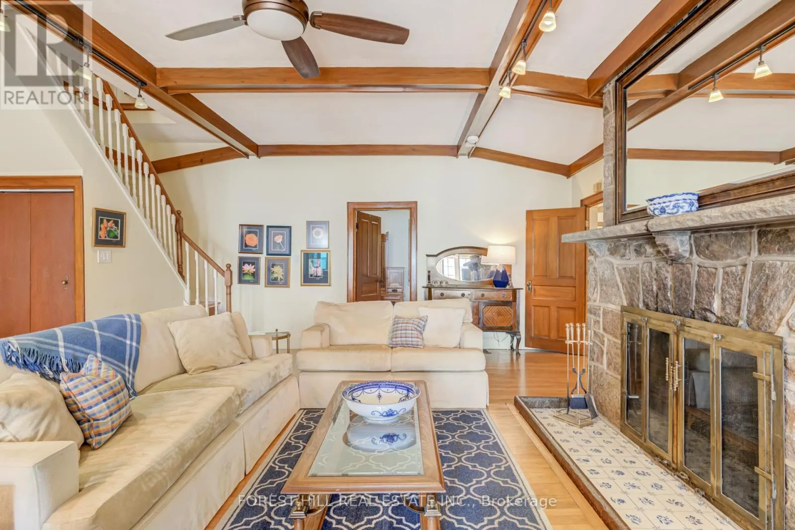 41 SUNNYPOINT DRIVE
