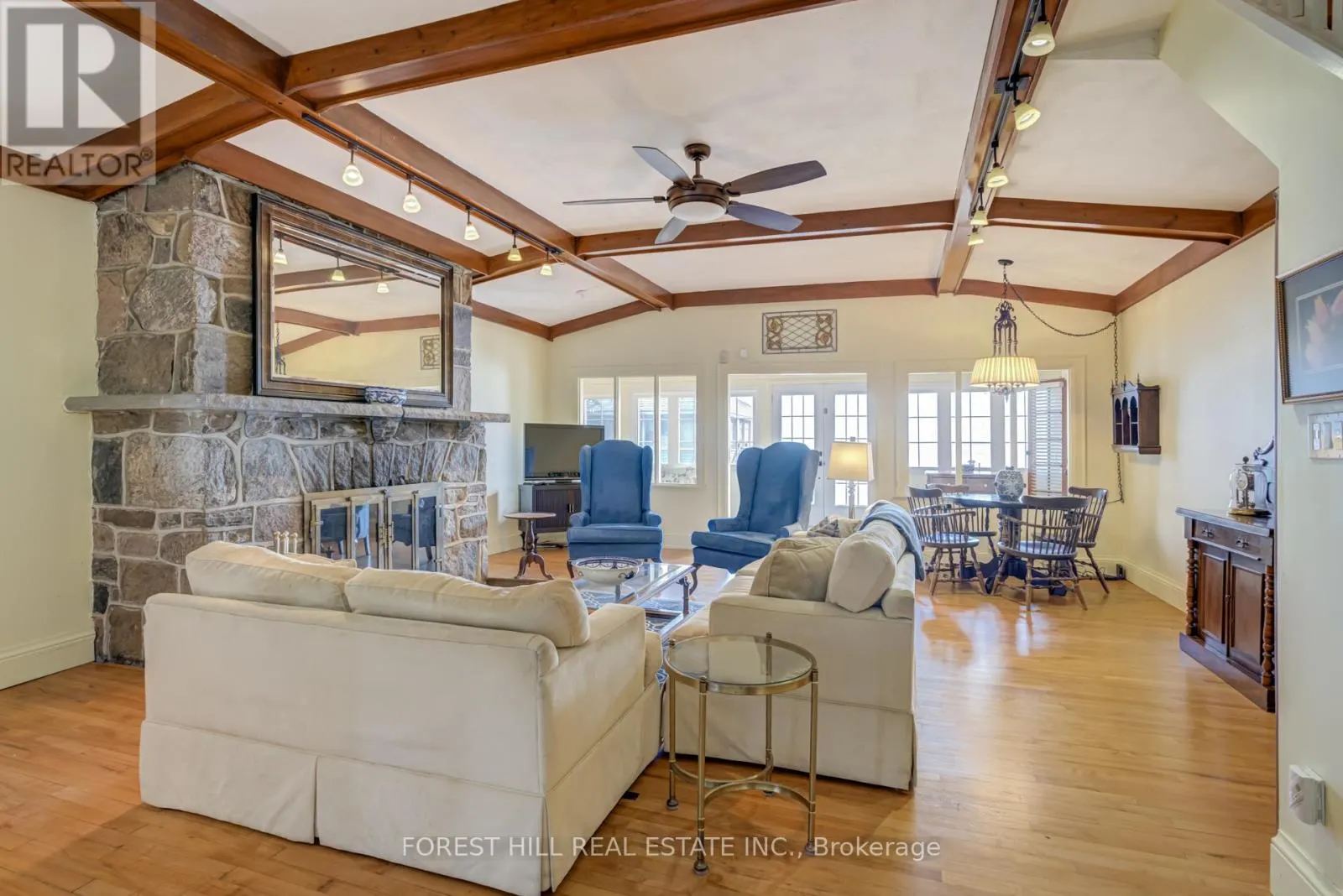 41 SUNNYPOINT DRIVE