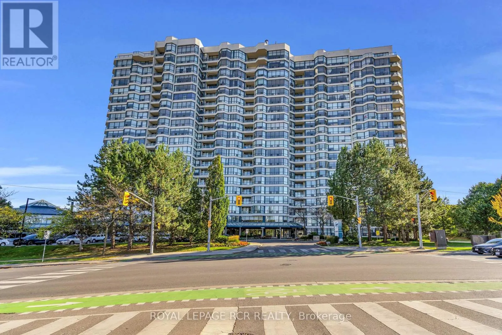 1607 - 1 CLARK AVENUE W