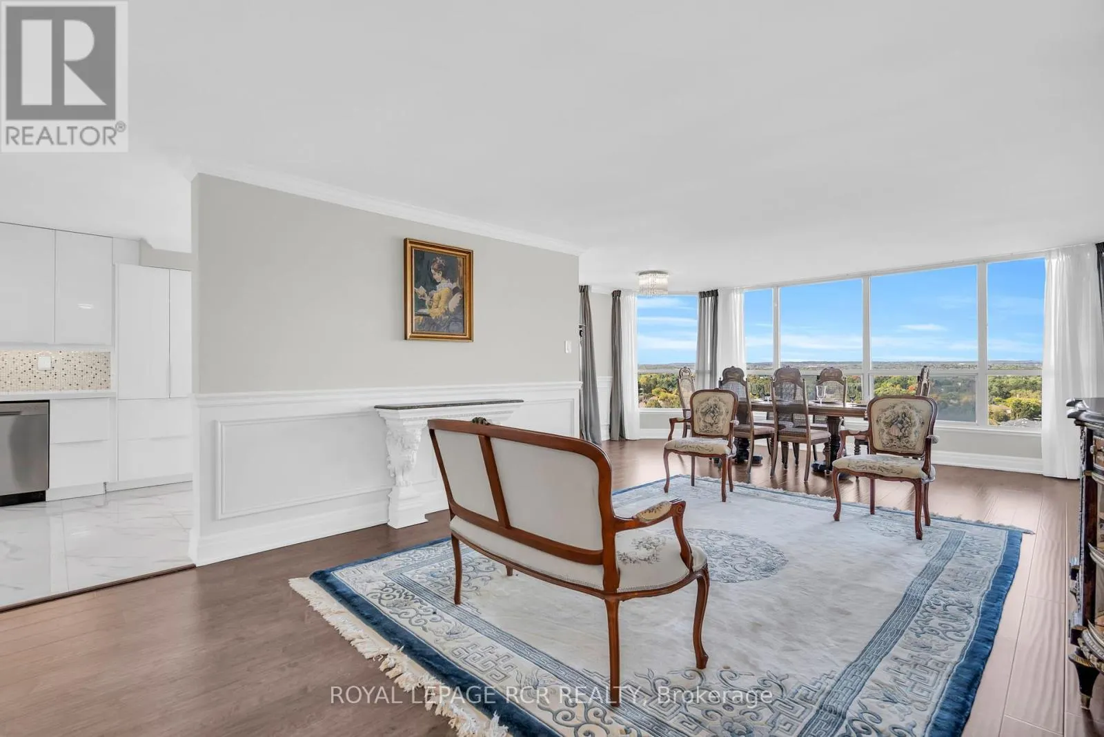 1607 - 1 CLARK AVENUE W