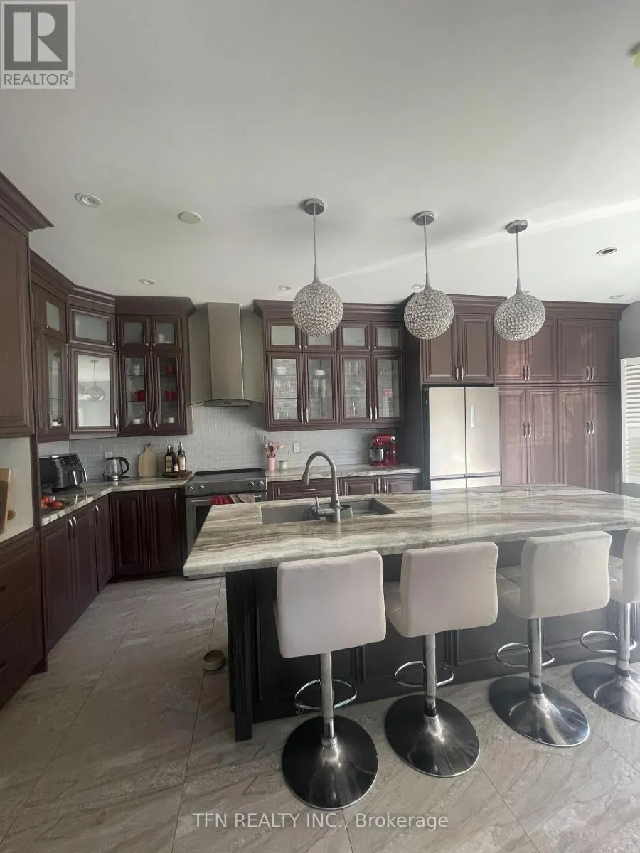 5 BELWOOD BOULEVARD
